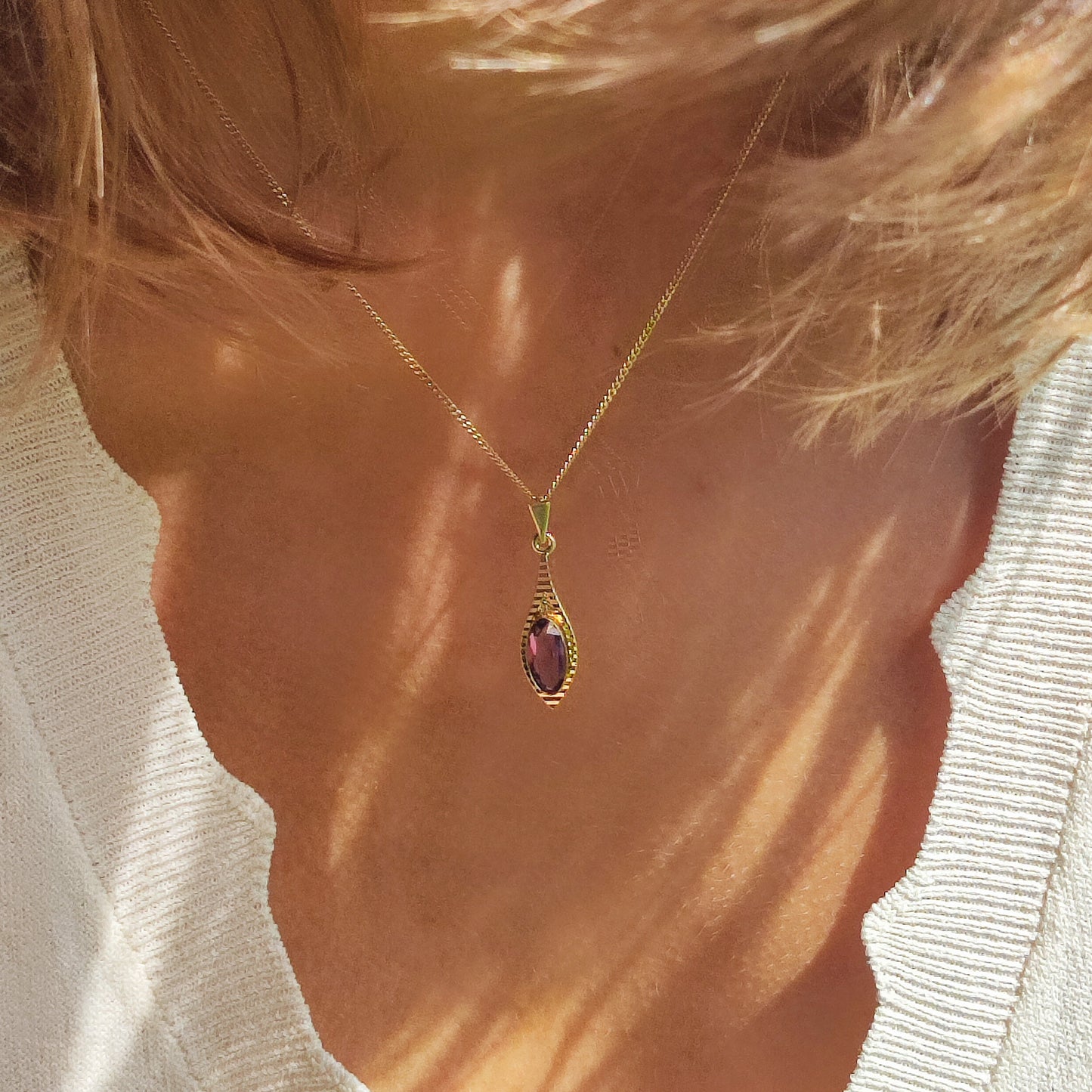 Amethyst Drop in 18K Gold