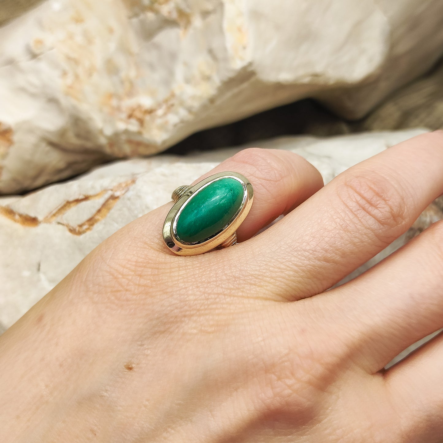 Vintage Turquoise ring in 8K gold