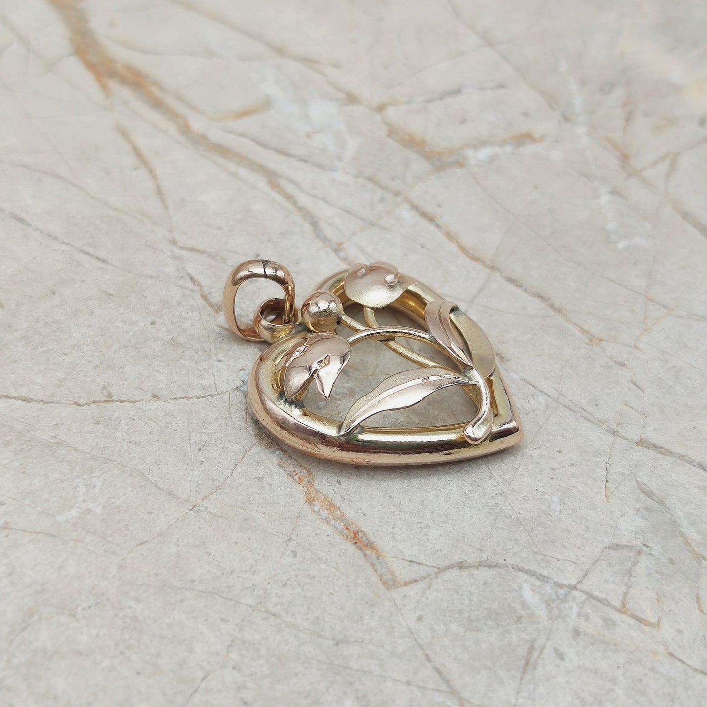 Heart Pendant in 9K gold