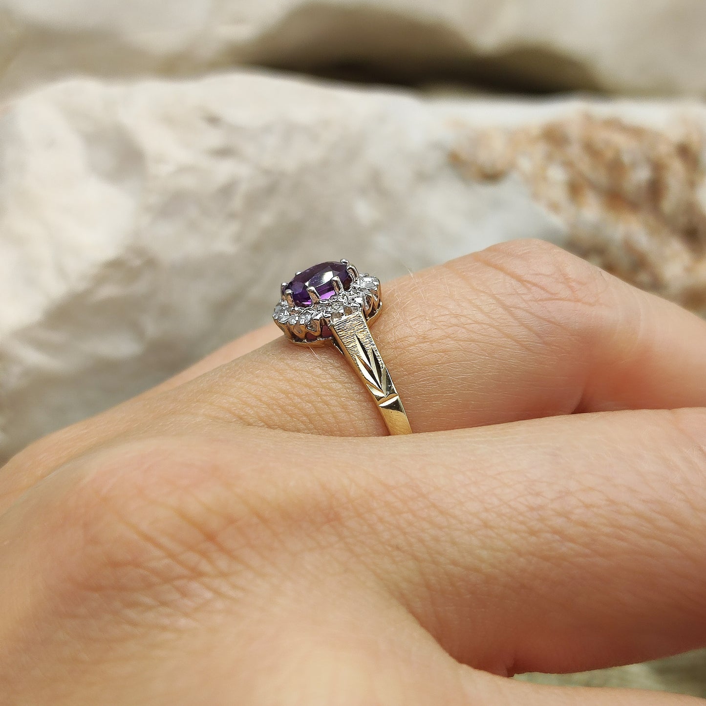 Vintage Amethyst and diamond ring in 9K gold