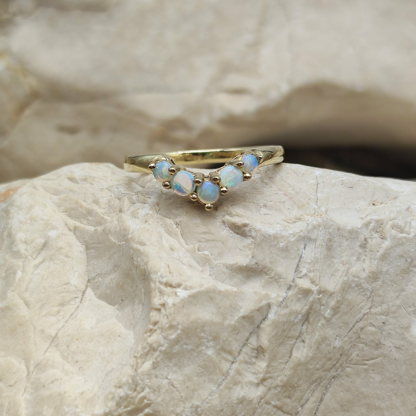 Vintage Opal wishbone ring in 9K gold