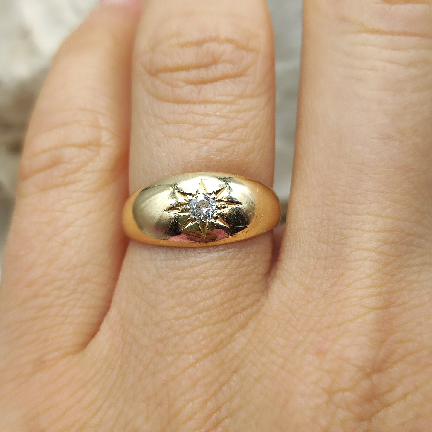 Antique Starburst 0.15ct Old European cut Diamond ring in 18K gold