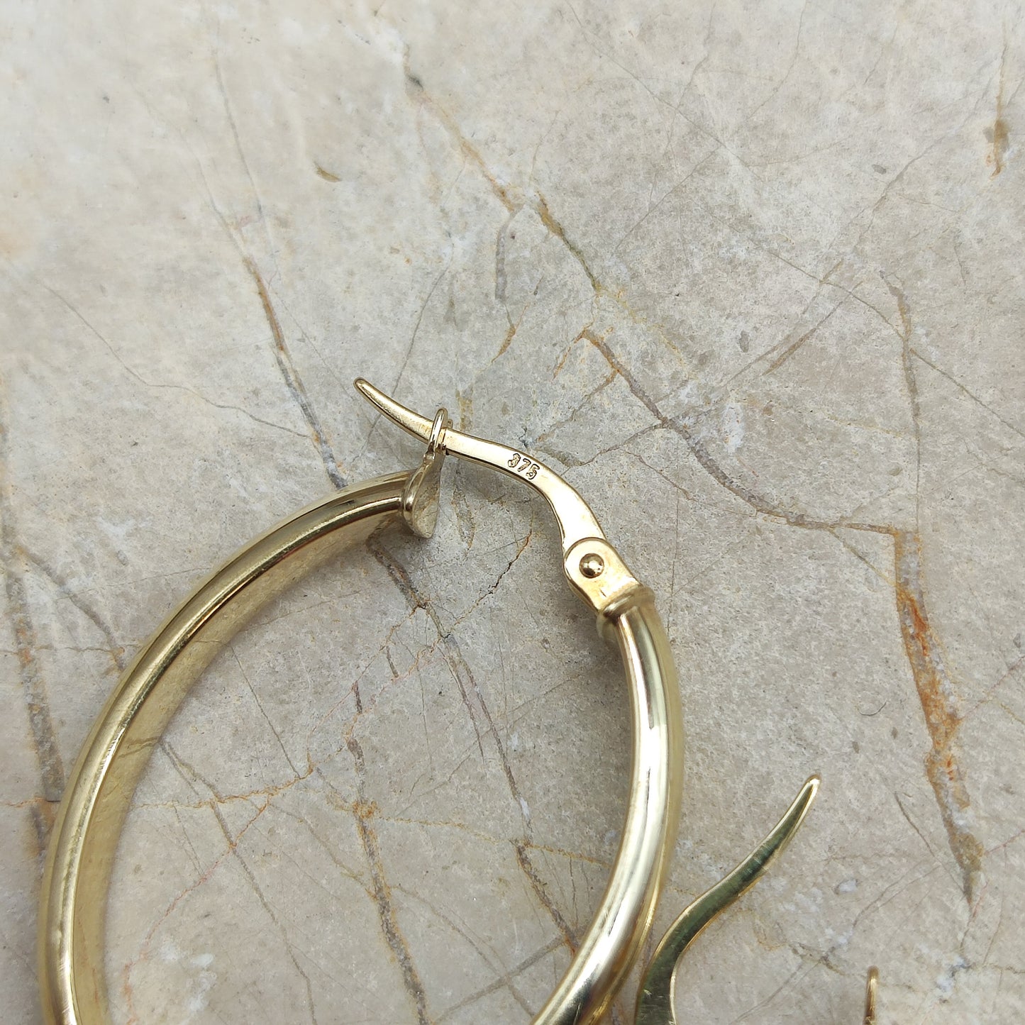 Large Oval Earrings in 9K gold