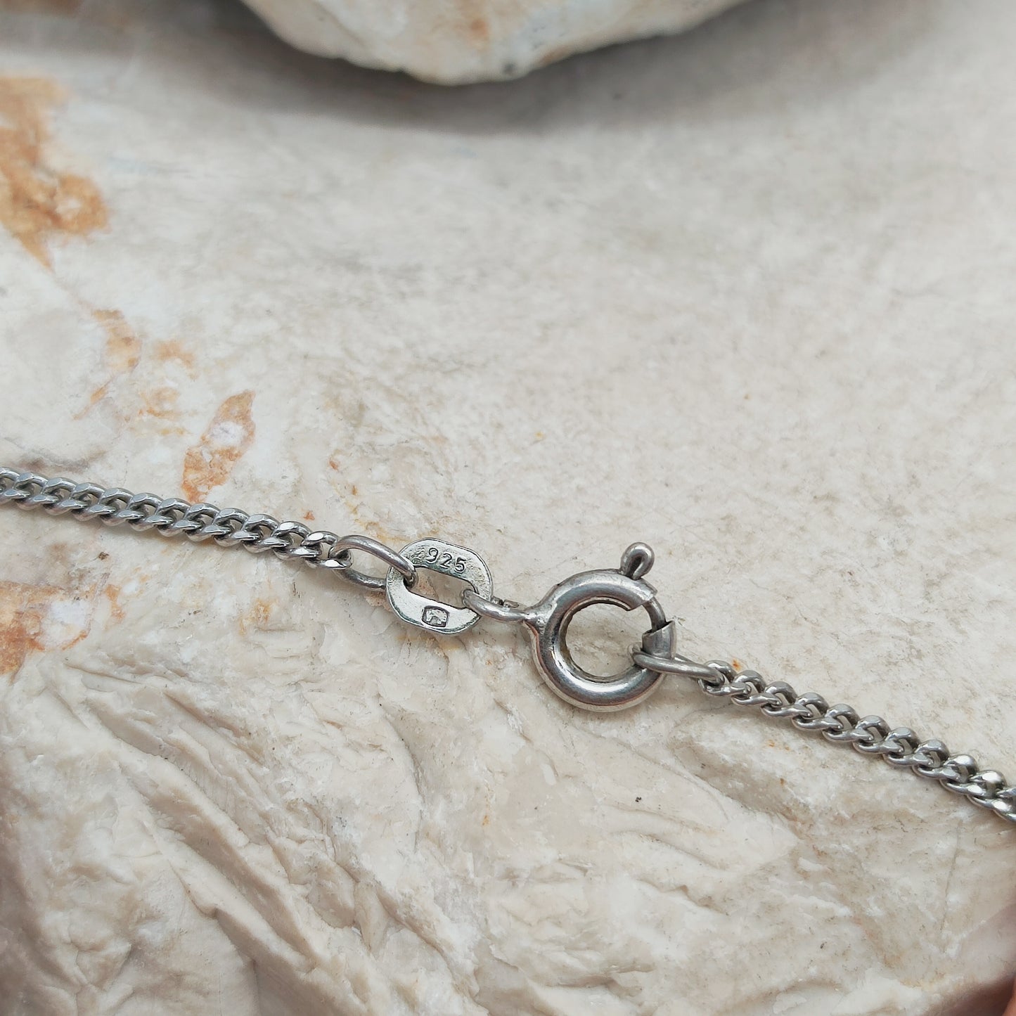 Art Deco onyx and coral pendant 1930s