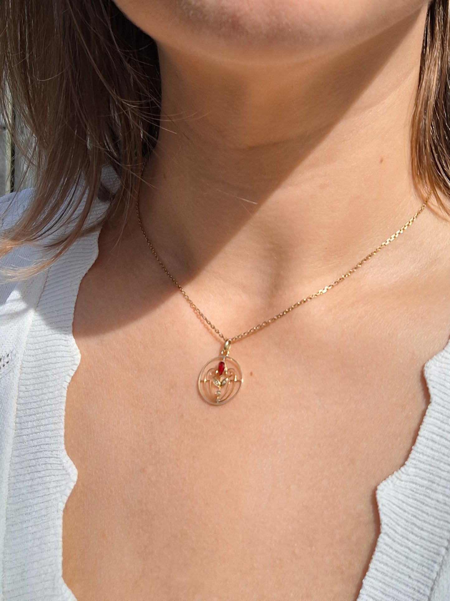 Art Nouveau Pendant in 14K gold