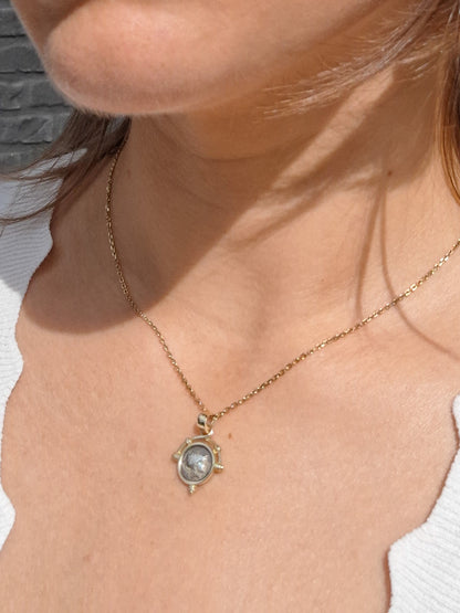 Coin Charm in 8K gold