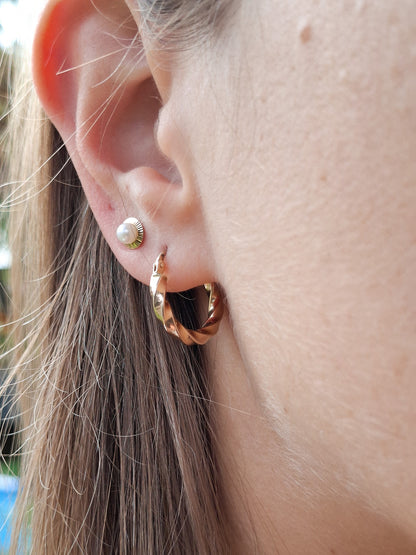 Twisted Hoop Earrings in 9K gold