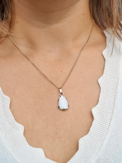Opal Pendant in 9K gold