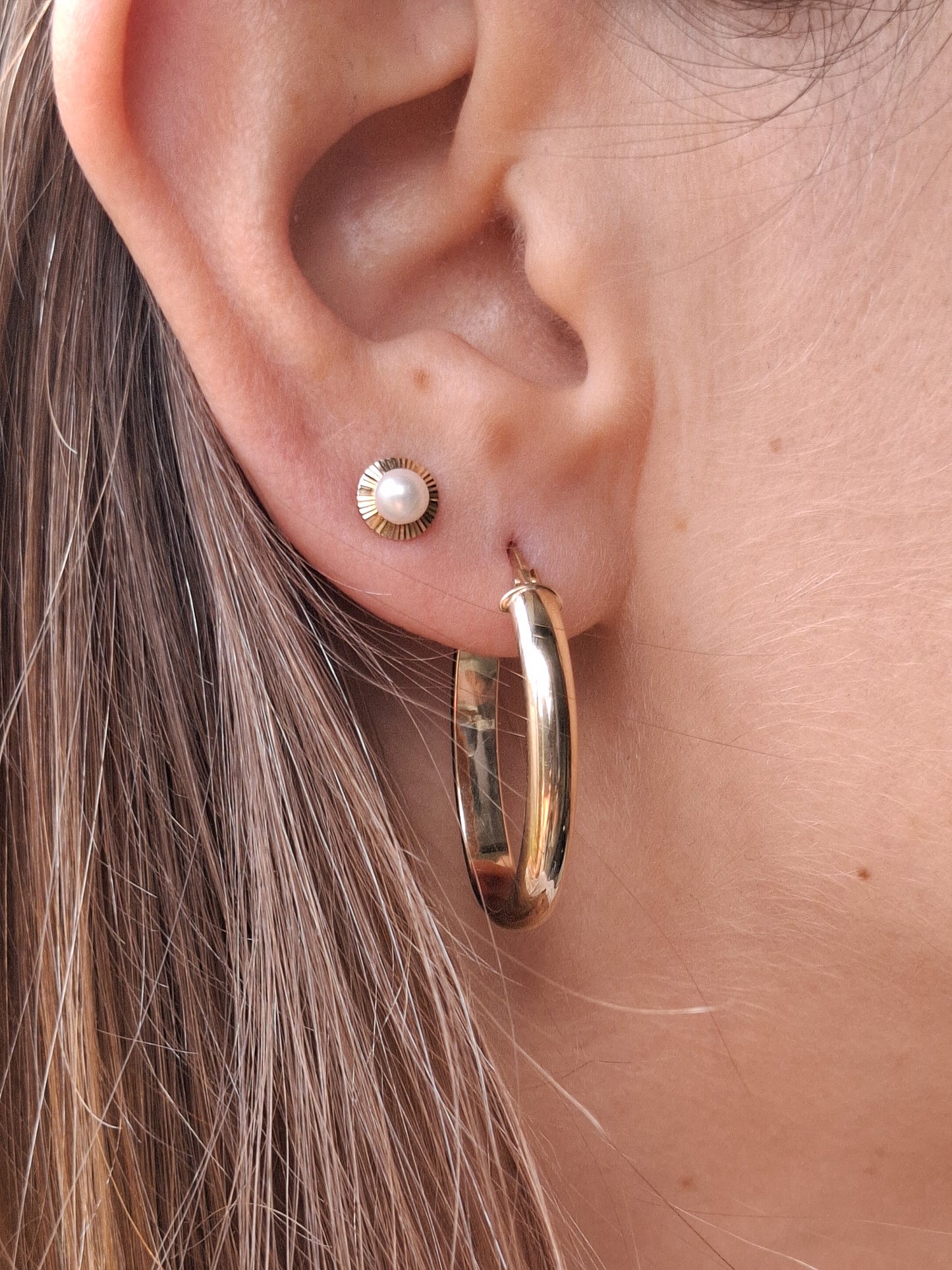 Large Oval Earrings in 9K gold