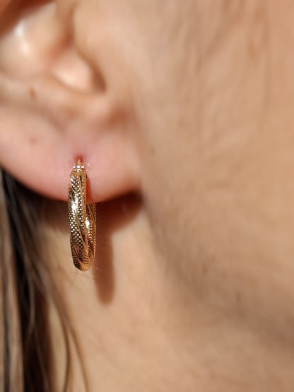 Vintage 9ct Gold Hoop Earrings by UnoAErre