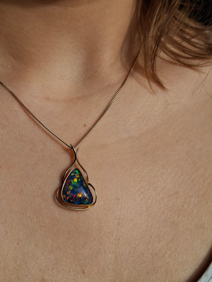 Vintage 9ct Gold Opal Pendant – ca 1970s