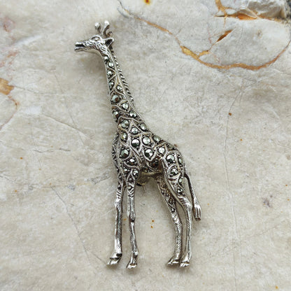 Giraffe Art Deco