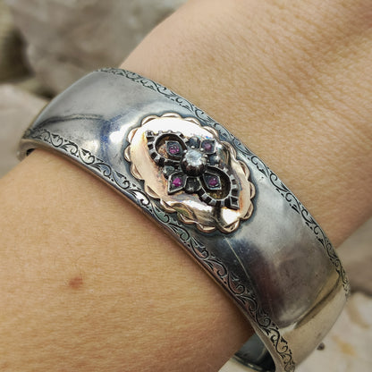 Victorian Bangle with rose cut Diamond and 14K gold