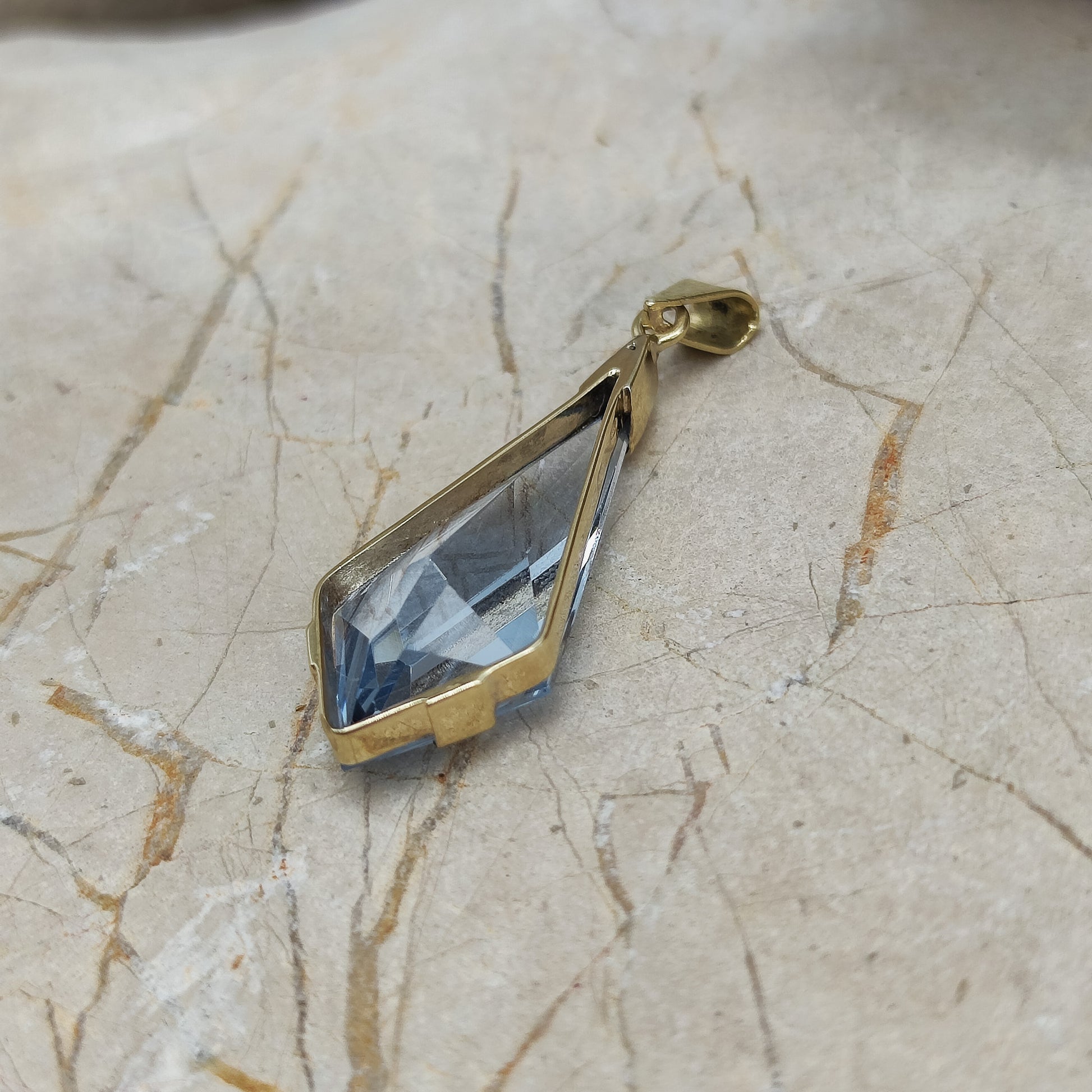 Art Deco Drop Pendant with Spinel in 14K back side