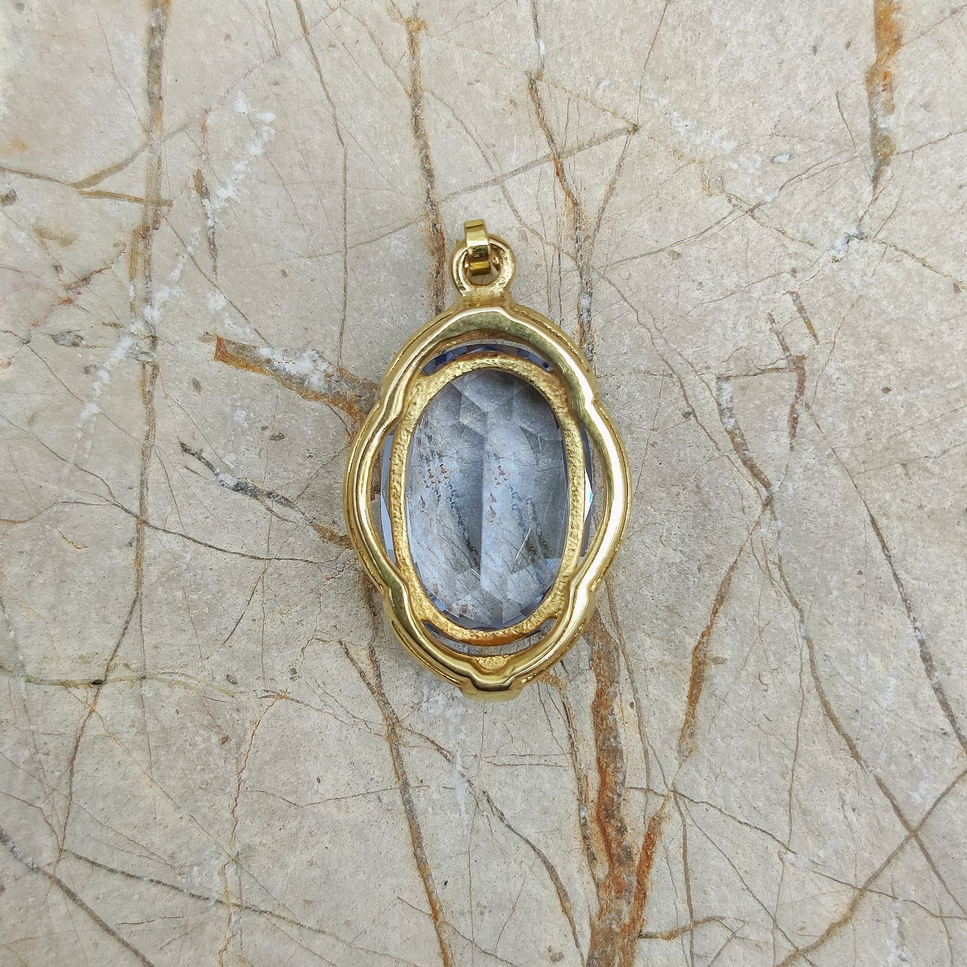 1960's Pendant with Blue Spinel in 8K Gold back side view