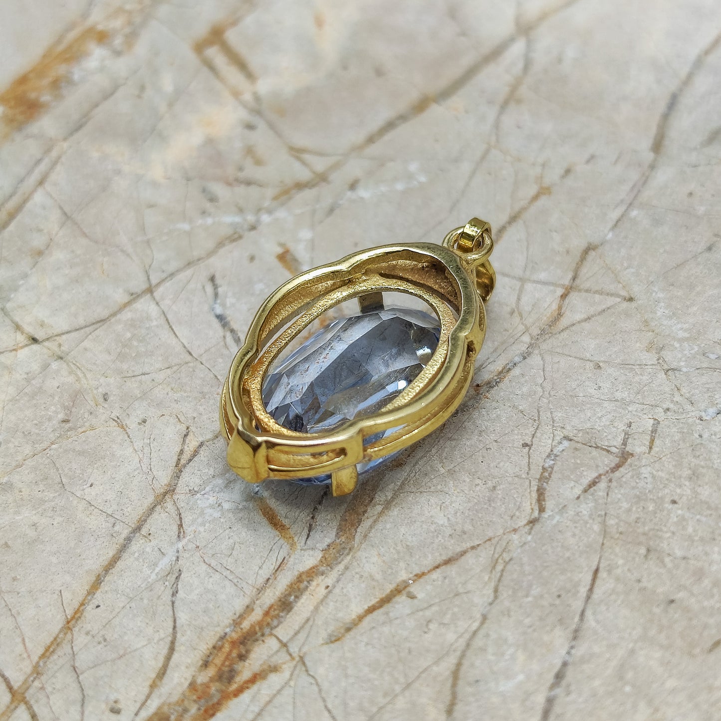 1960's Pendant with Blue Spinel in 8K Gold back side view