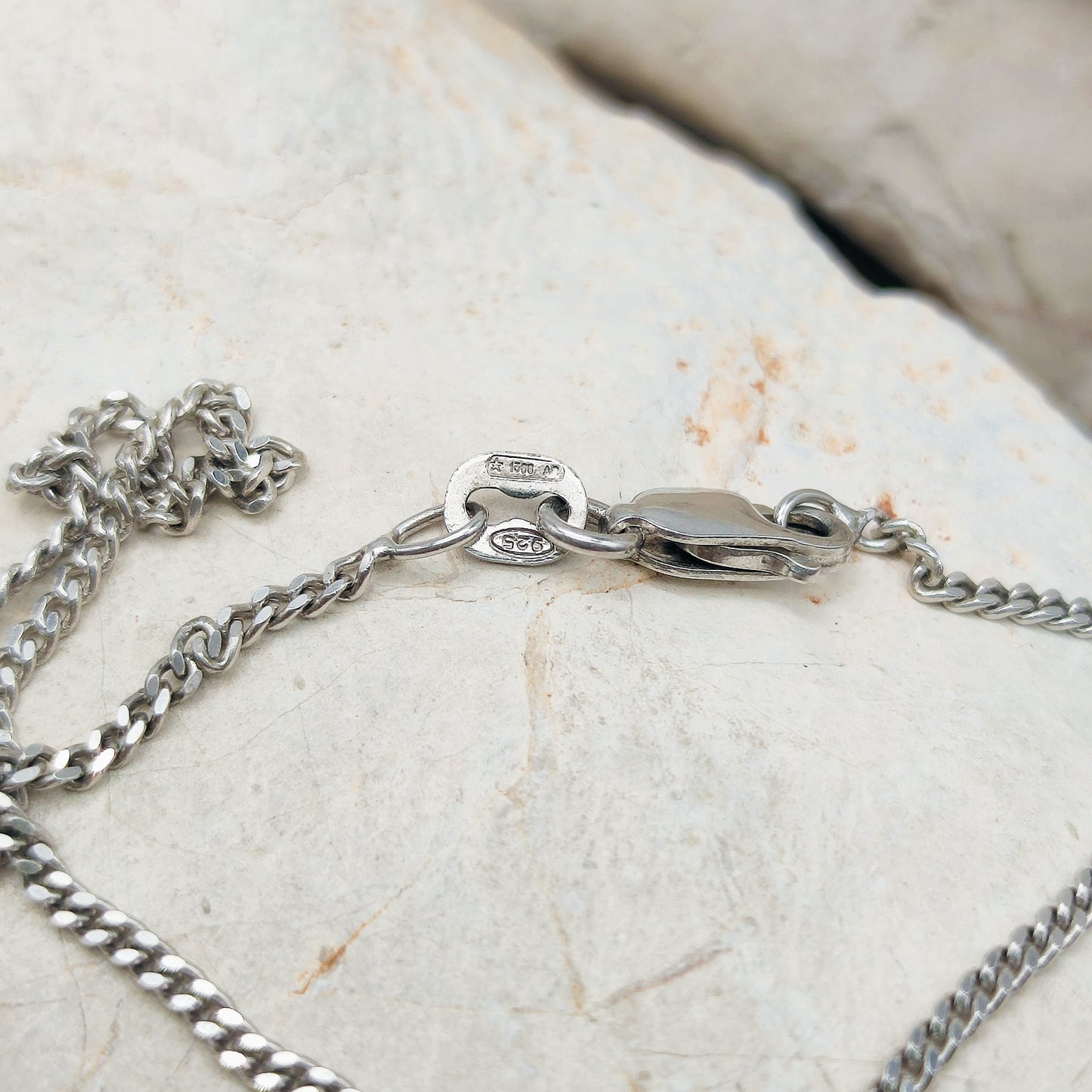 Handmade pendant by Audar in silver with 24K gold details