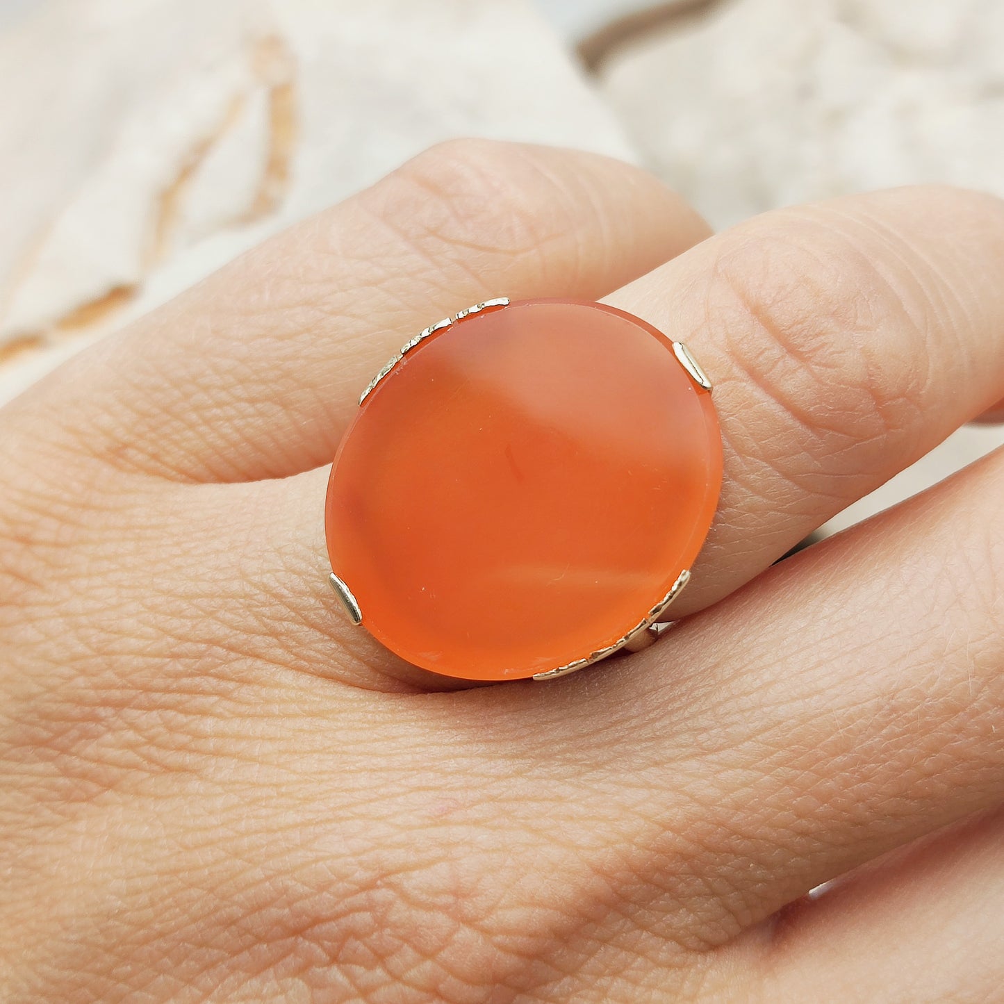 Bold Vintage ring with Carnelian in 14K gold