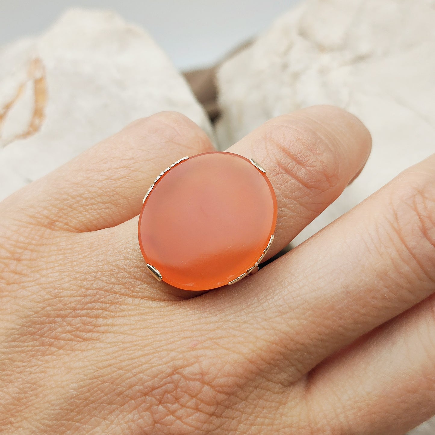 Bold Vintage ring with Carnelian in 14K gold
