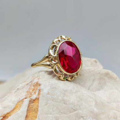 Vintage Ruby ring in 14K gold