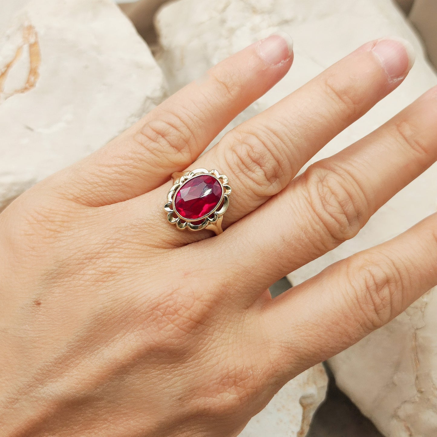 Vintage Ruby ring in 14K gold
