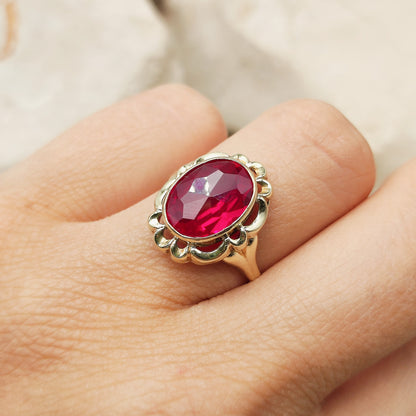 Vintage Ruby ring in 14K gold