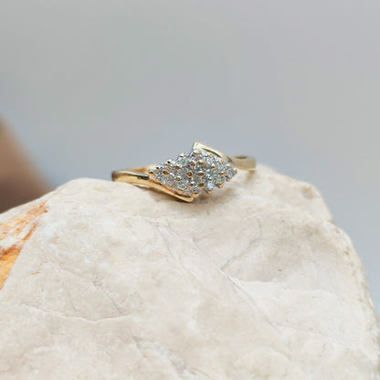Vintage Diamond ring in 9K gold