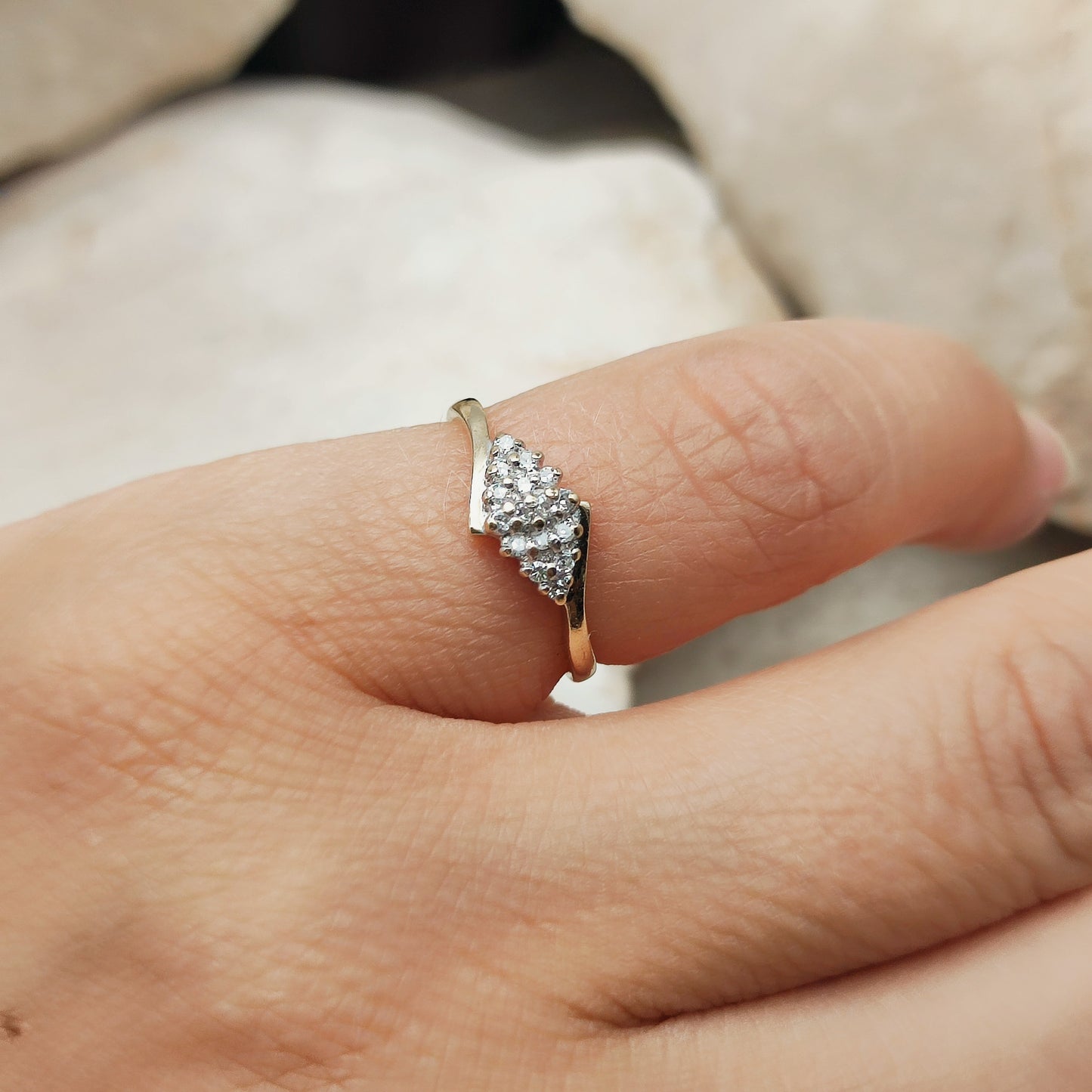 Vintage Diamond ring in 9K gold