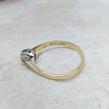 Vintage Diamond Solitaire ring in 14K gold