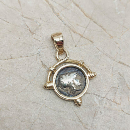 Coin Charm in 8K gold
