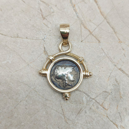 Coin Charm in 8K gold