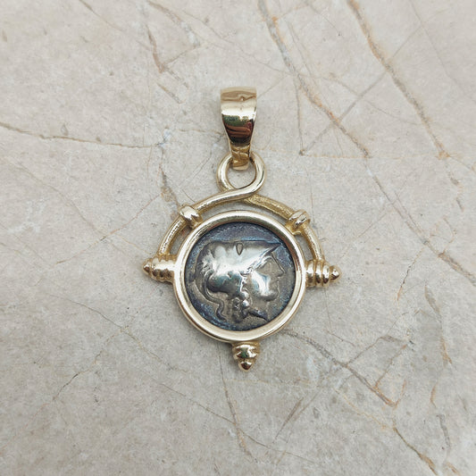 Coin Charm in 8K gold