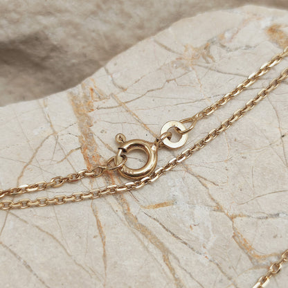 Essential necklace 42cm in 8K gold