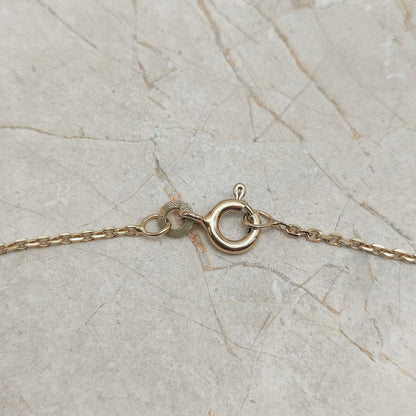 Essential necklace 42cm in 8K gold