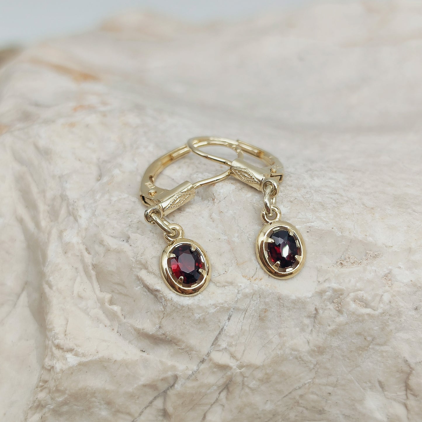 Elegant dangles with Garnet in 14K gold