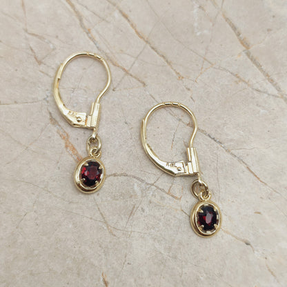Elegant dangles with Garnet in 14K gold