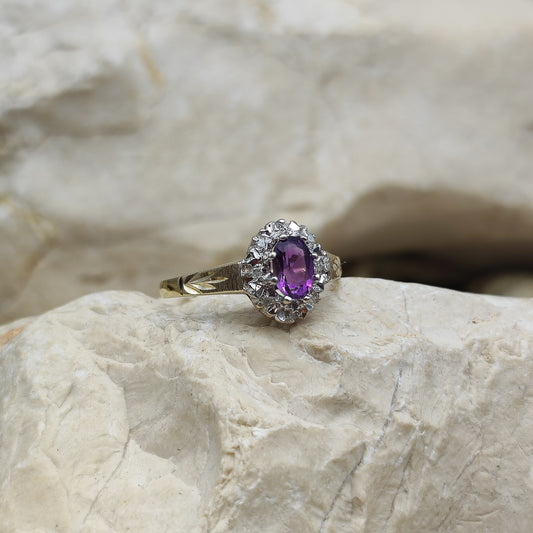 Vintage Amethyst and diamond ring in 9K gold
