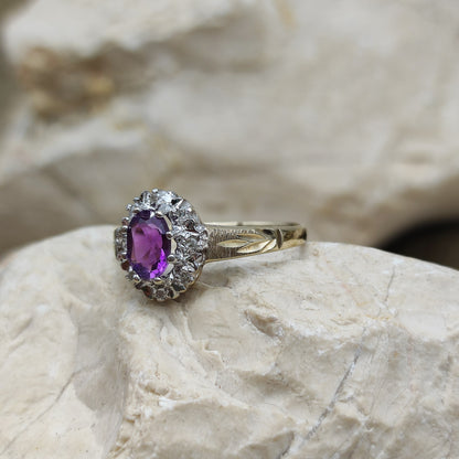 Vintage Amethyst and diamond ring in 9K gold