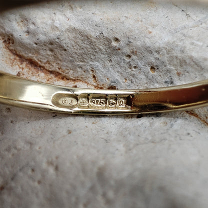 Vintage Amethyst and diamond ring in 9K gold