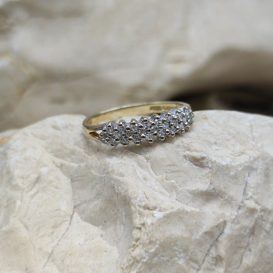 Vintage Diamond 3 row ring in 9K gold