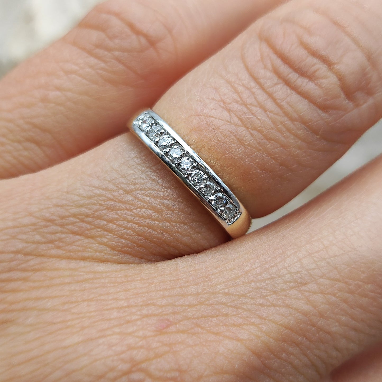 Vintage Diamond ring in 9K gold