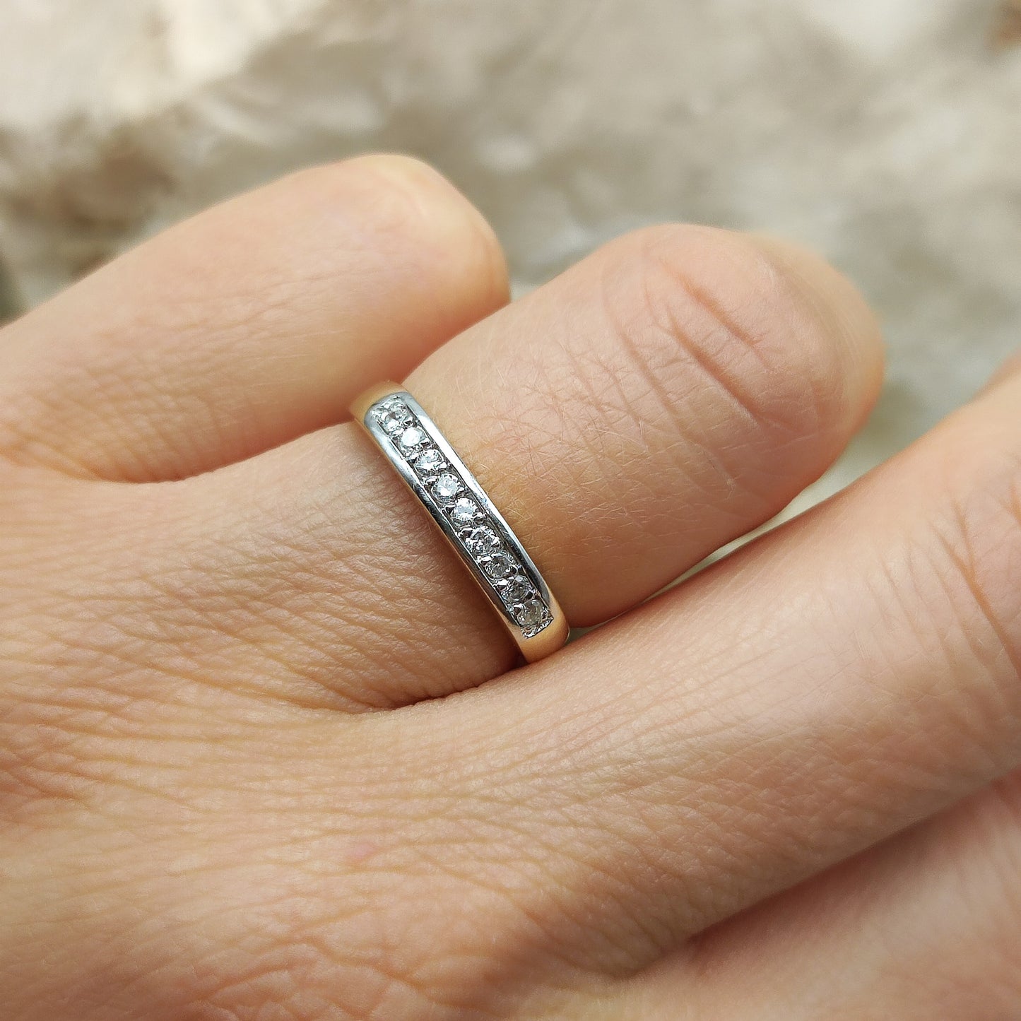 Vintage Diamond ring in 9K gold