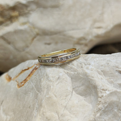 Vintage Diamond baguette ring in 9K gold