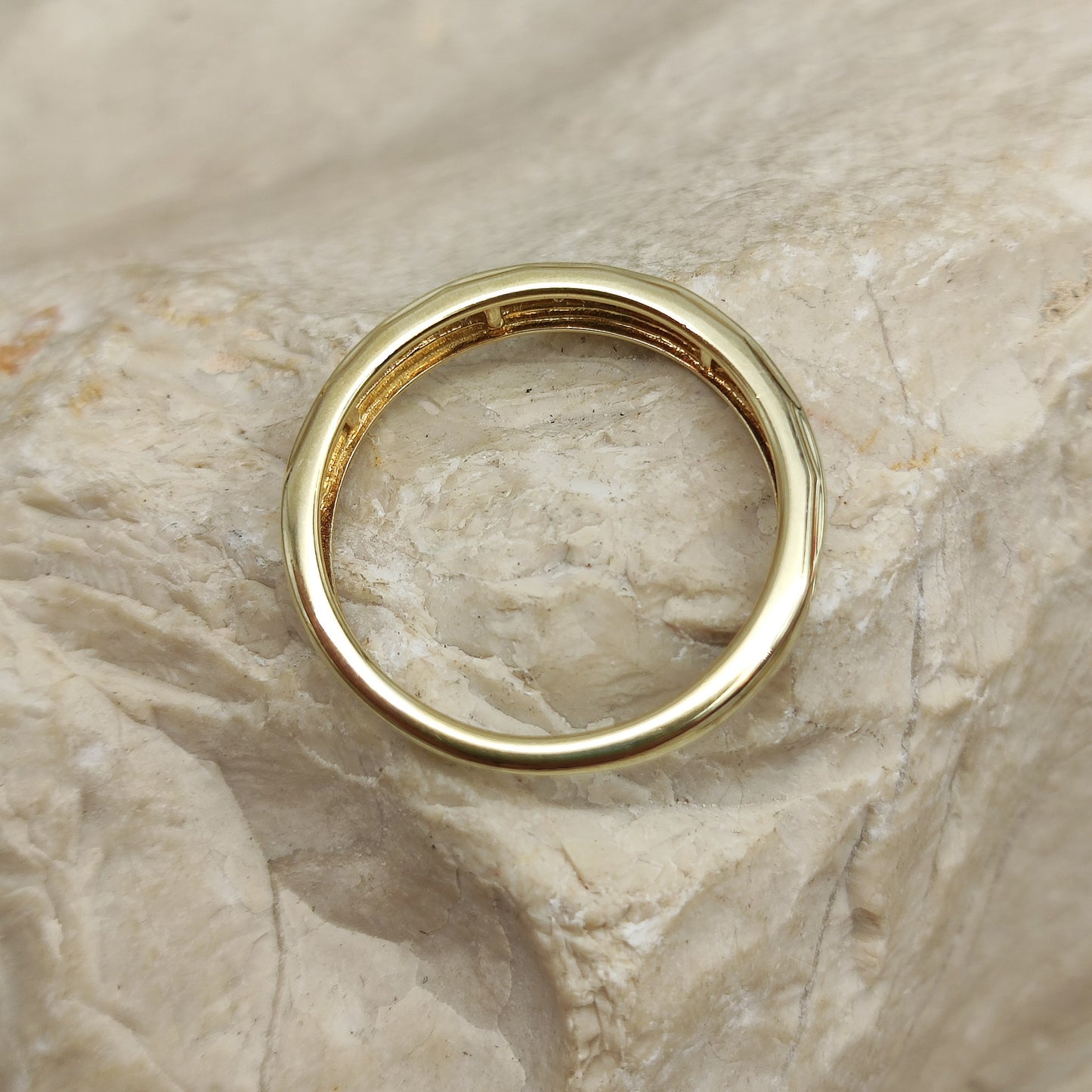 Vintage Diamond baguette ring in 9K gold