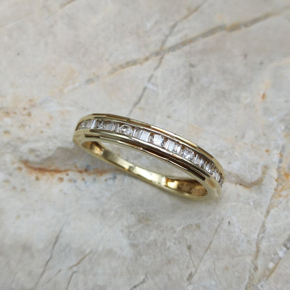 Vintage Diamond baguette ring in 9K gold