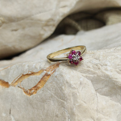 Vintage Ruby and diamond ring in 9K gold
