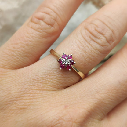 Vintage Ruby and diamond ring in 9K gold