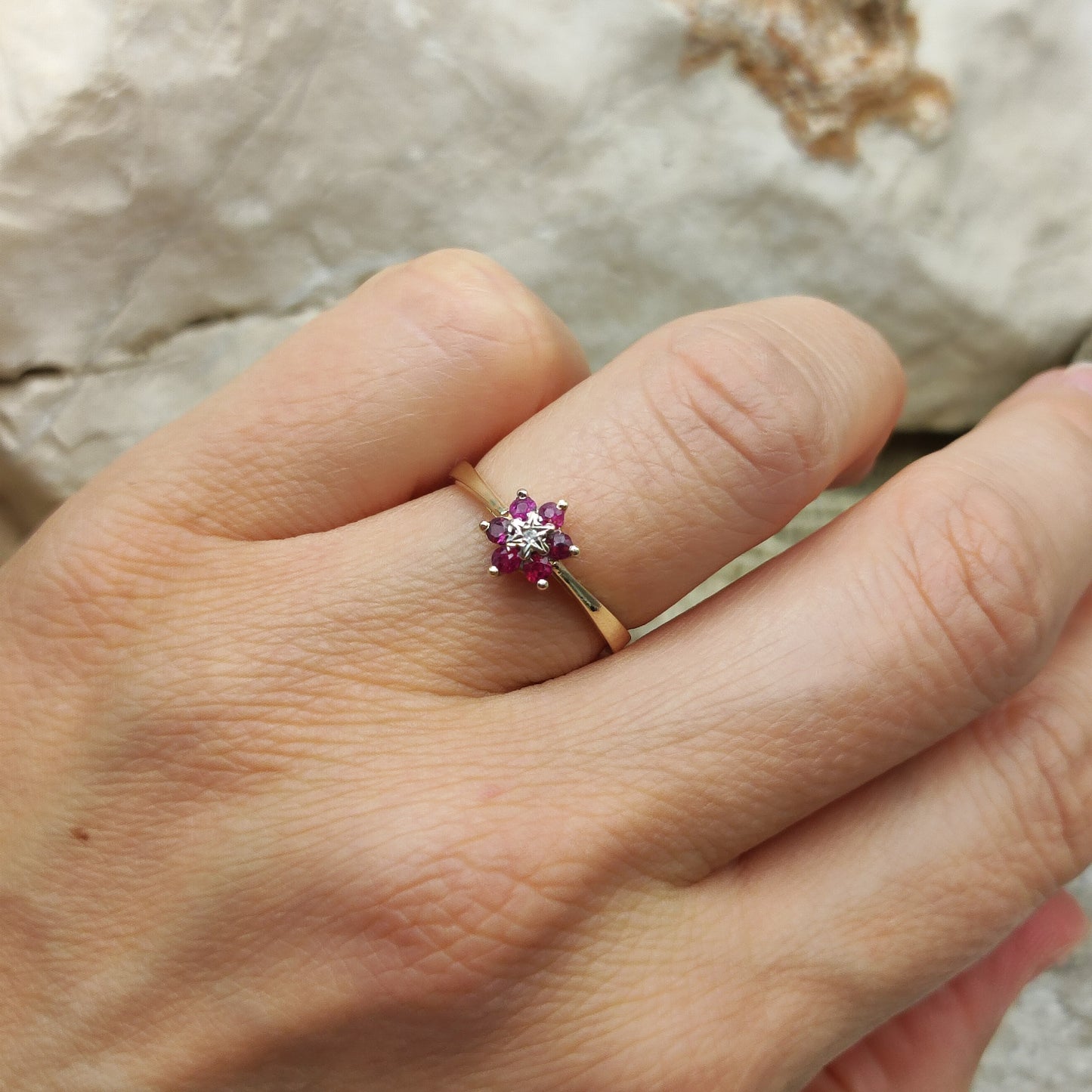 Vintage Ruby and diamond ring in 9K gold