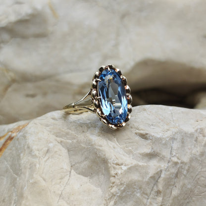 Vintage ring in 9K gold