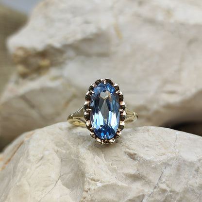 Vintage ring in 9K gold